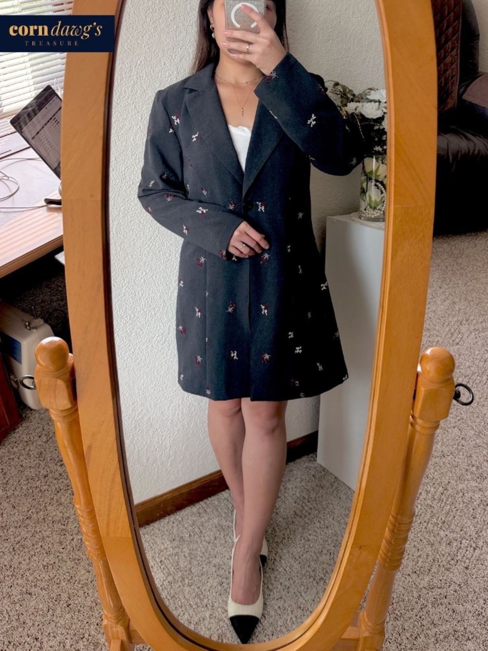 Vintage Dawn Joy Floral Embroidered Longline Blazer in Grey - Size 11-12